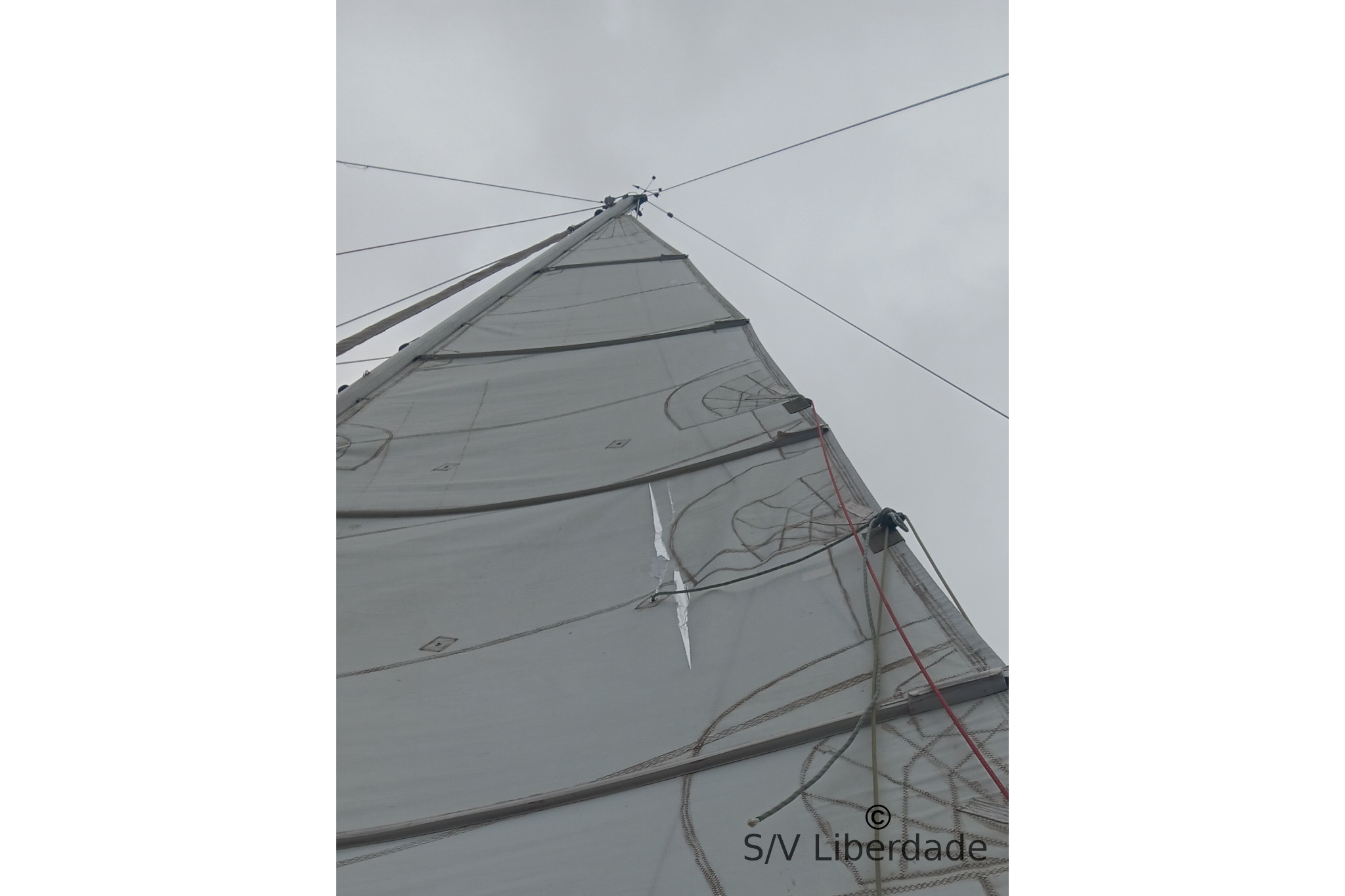 GV Grand voile fatiguée